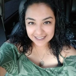 Meet your Posher, Leticia